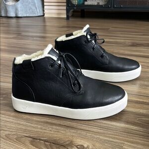Baffin Black Chukka Boots